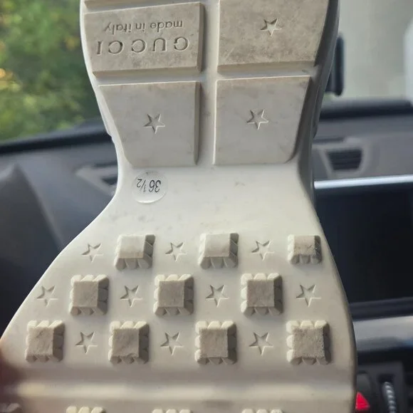 Gucci shoes - Picture 3 of 5